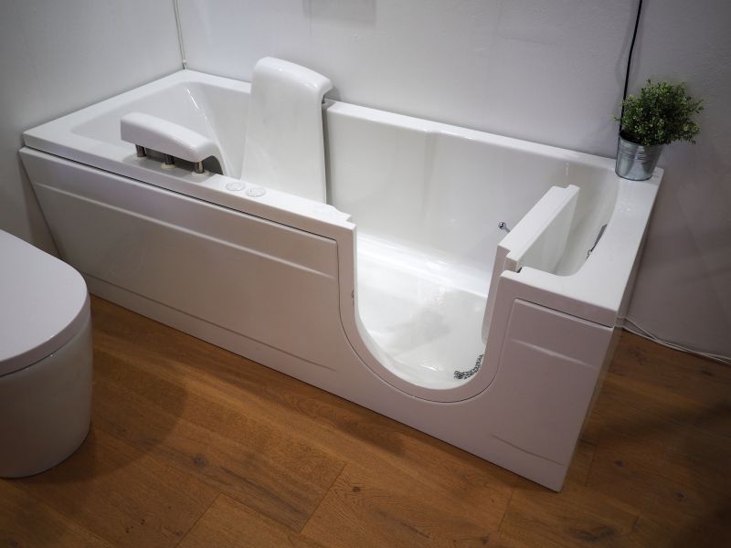 Walk-In Bathtub Designs